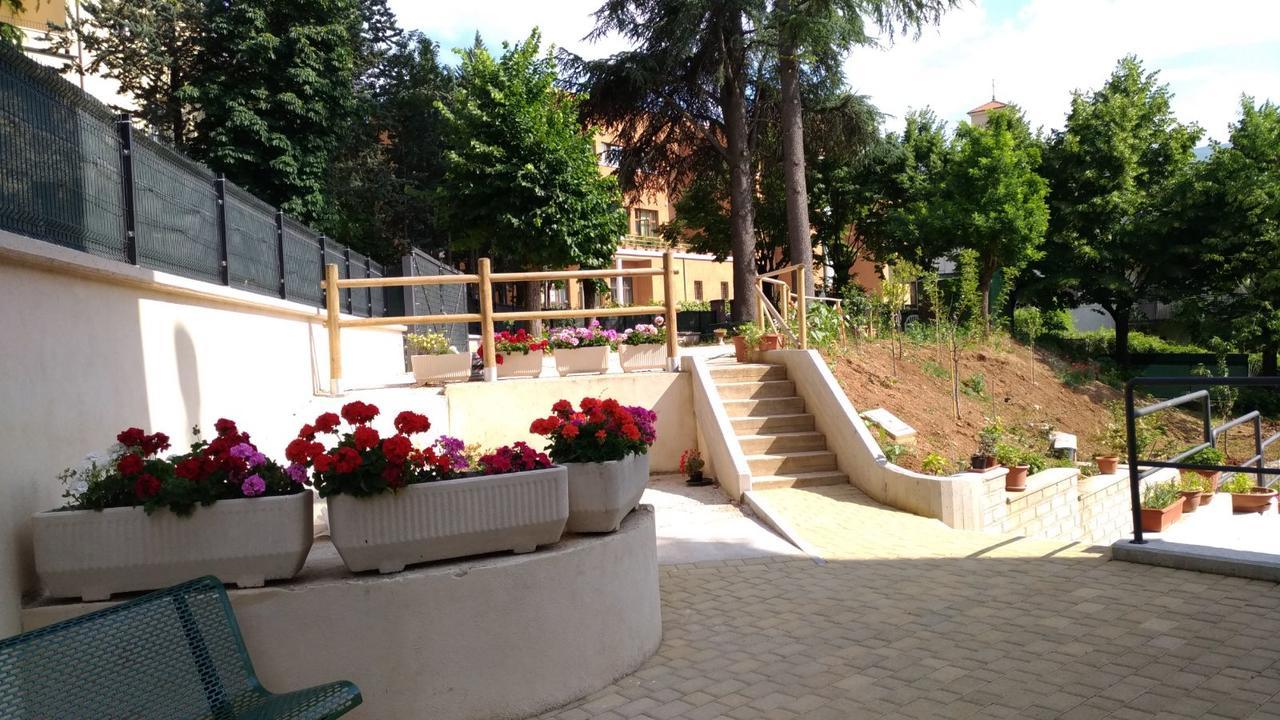 Casa Ospitalità San Giuseppe LʼAquila Exterior foto