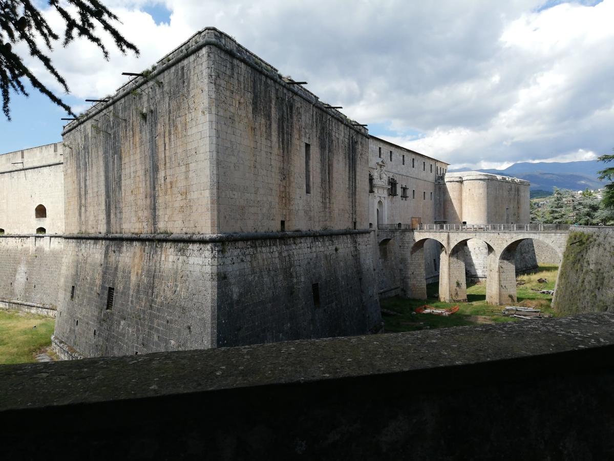 Casa Ospitalità San Giuseppe LʼAquila Exterior foto